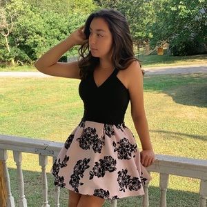 Meet your Posher, Camila